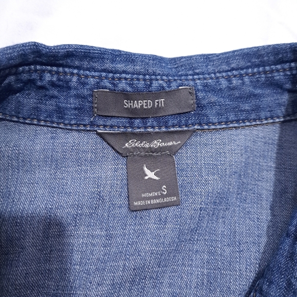 Eddie Bauer | Blue snap button up womans long sleeved shirt - Picture 8 of 9